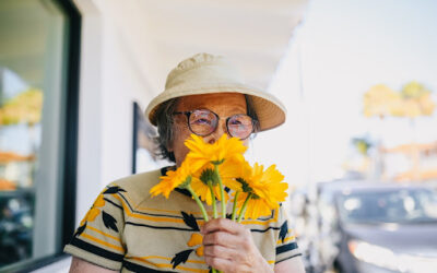 Flower delivery service to gift your grandparents in Costa Blanca or anywhere in Spain