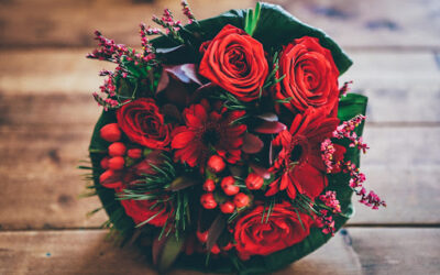 Send gifts to Spain from the UK: flower delivery