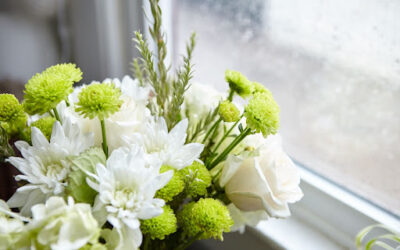 Is a loved one hospitalized? Send flowers to Spain from Ireland or the UK